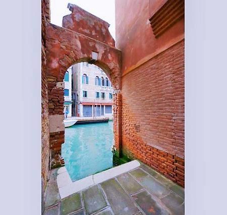 Calle Dei Ormesini Venedig Exteriör bild